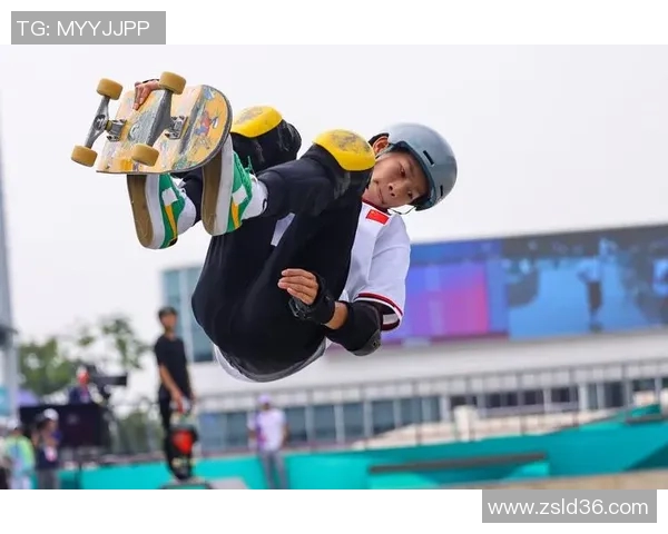 杭州街舞队在滑板精英赛中的速度表现令人惊艳赛场气氛热烈引发热议