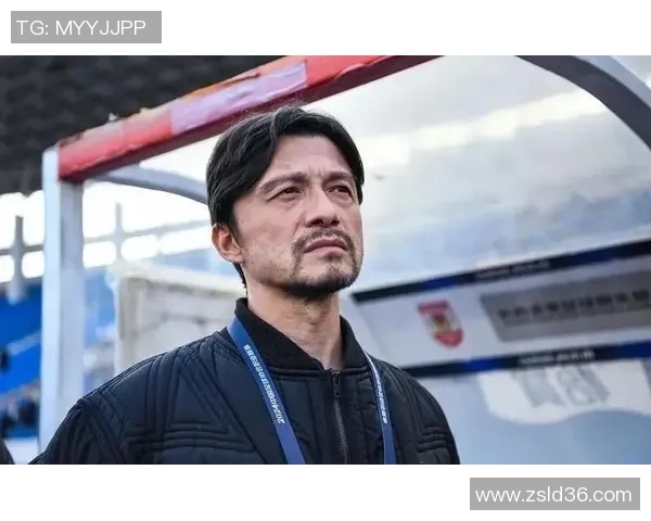 谦逊的足球明星背后的故事与成就解析 谦逊的足球明星背后的故事与成就解析